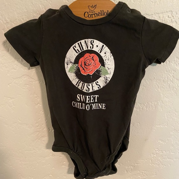 H&M Guns and Roses Set (4-6 Months) - Picture 2 of 9